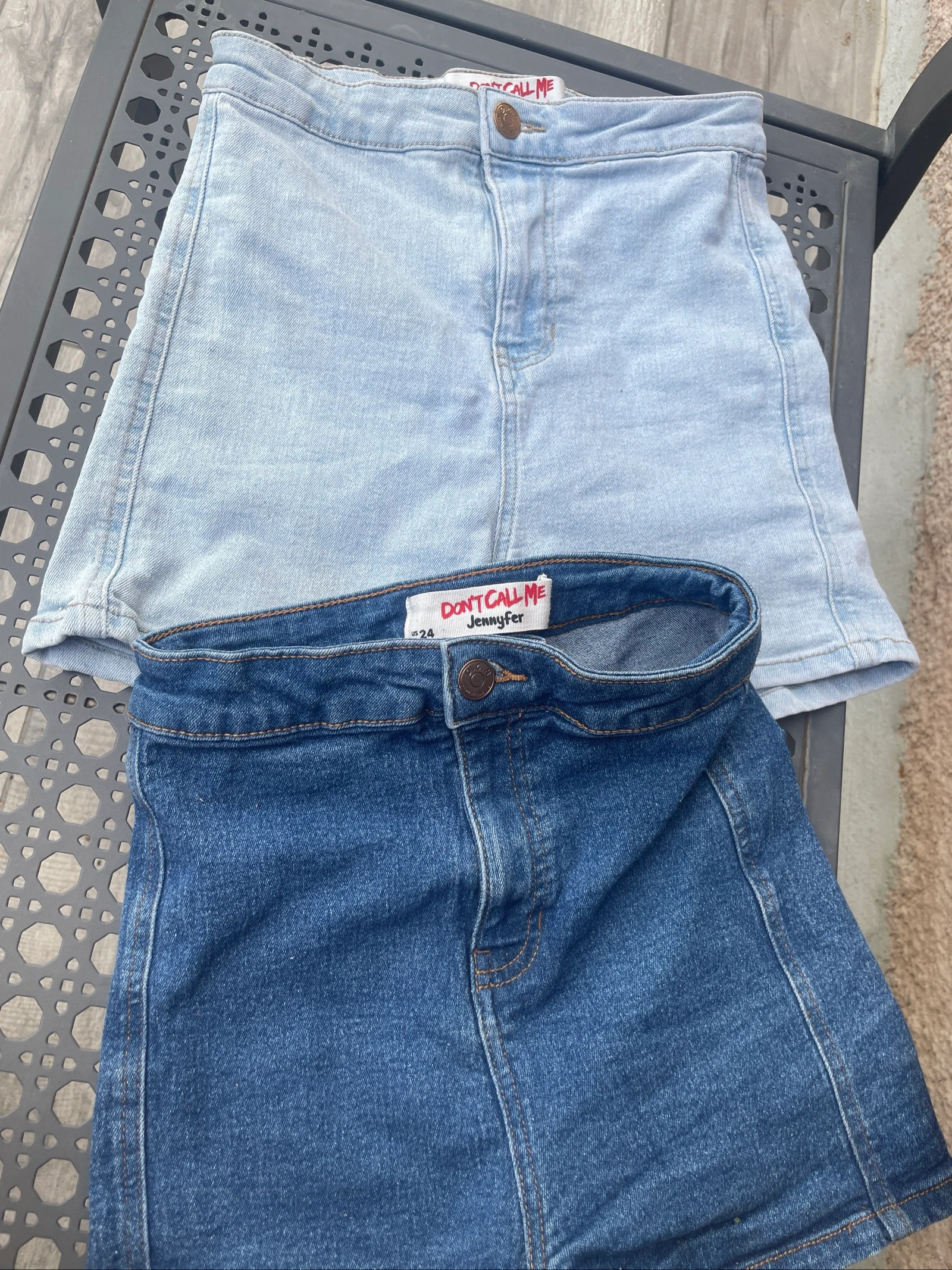2 Shorts 34